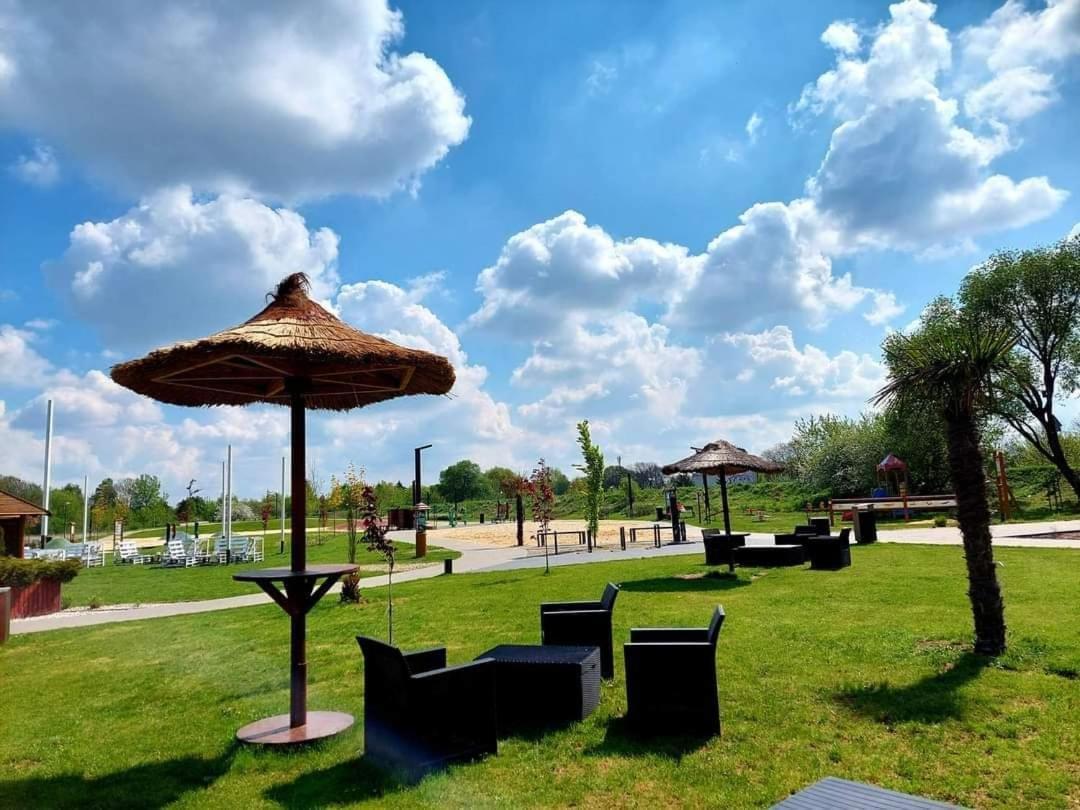 Apartament Zamkowy Бендзин Экстерьер фото